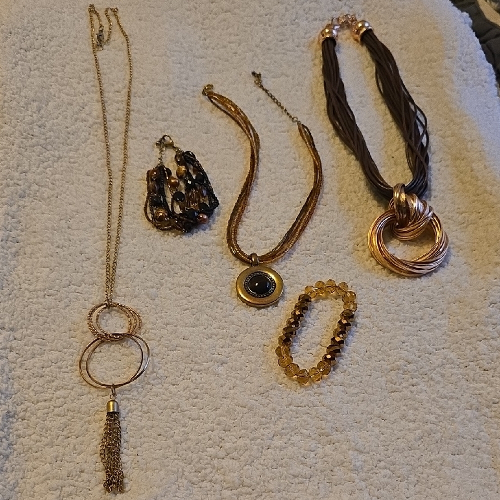 Gold-Tone Women’s Multi Necklace & Bracelet Set